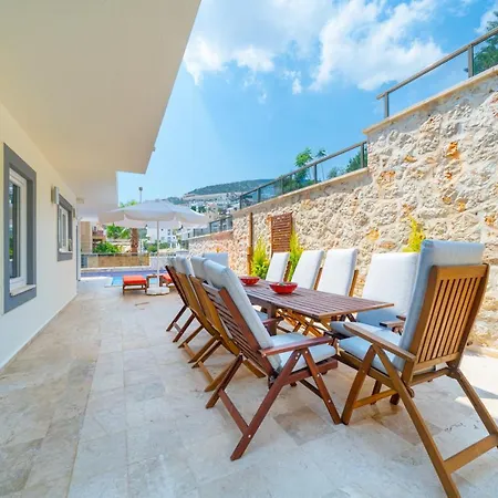 5 Bedrooms With Sea View Private Pool And Terrace At 1 Km Away From The 4*