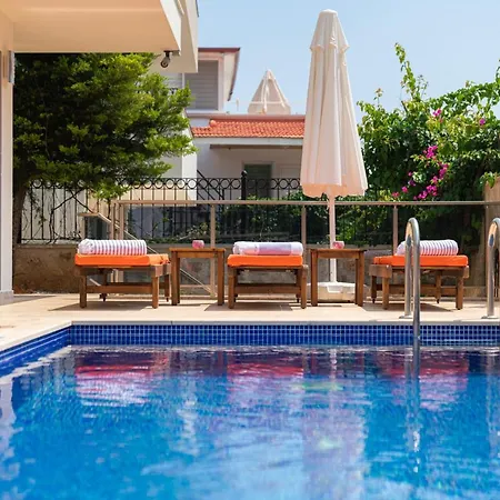 Hotel 5 Bedrooms With Sea View Private Pool And Terrace At 1 Km Away From The