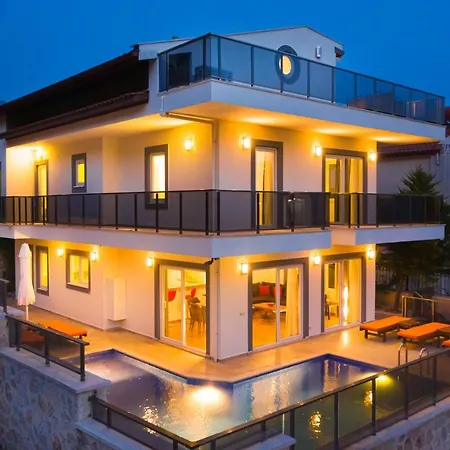5 Bedrooms With Sea View Private Pool And Terrace At 1 Km Away From The Hotel Kalkan